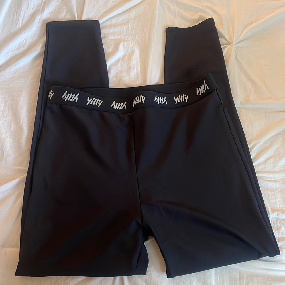 Yitty Black leggings size XL